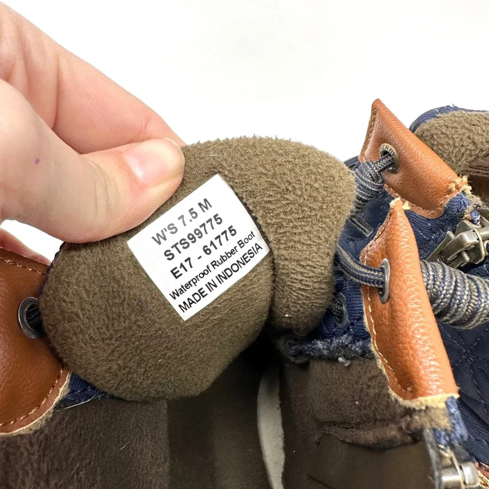 Sperry Saltwater Quilted Duck Boot Navy Size‎ 7